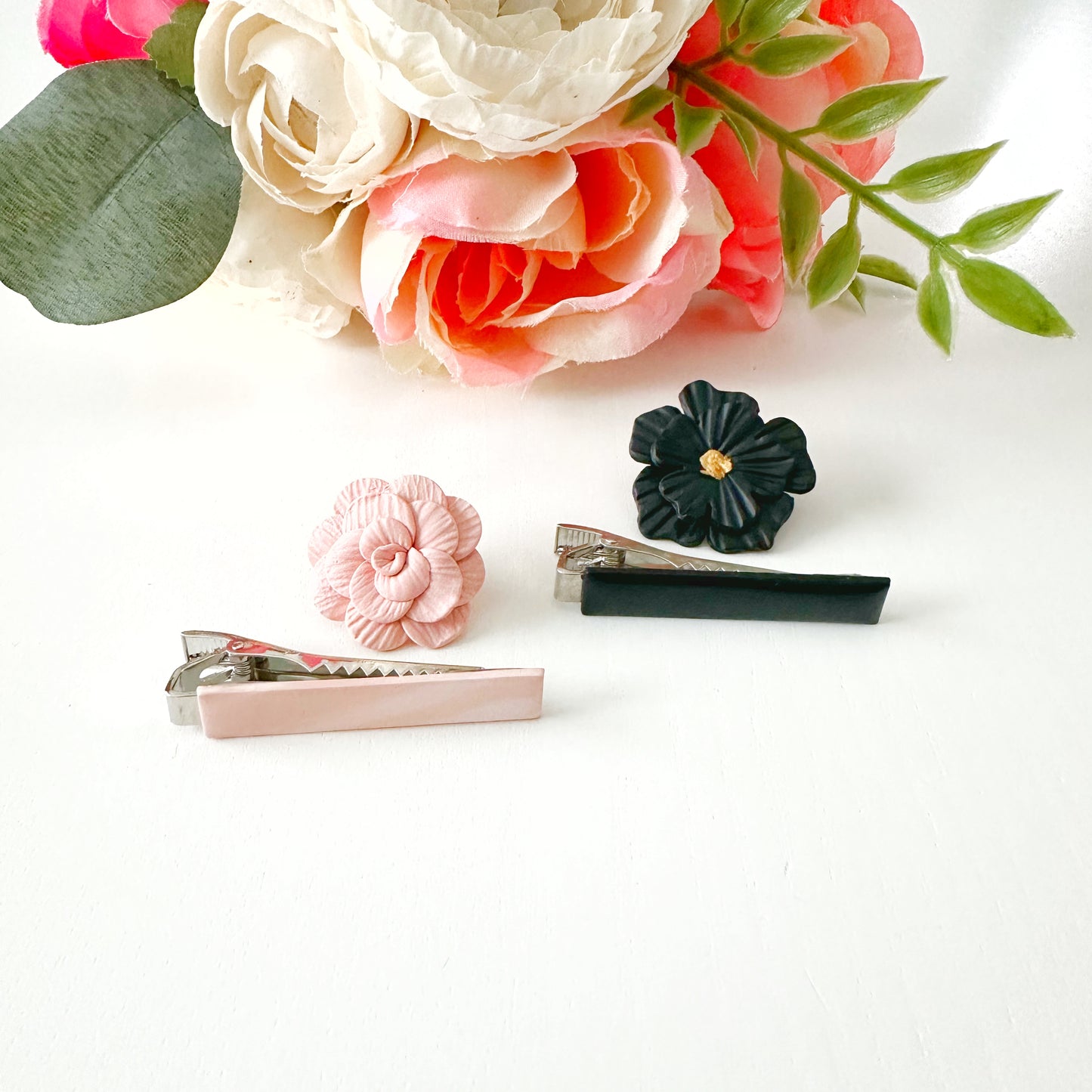 Floral Lapel Pin & Tie Clip Set (Tie not included)